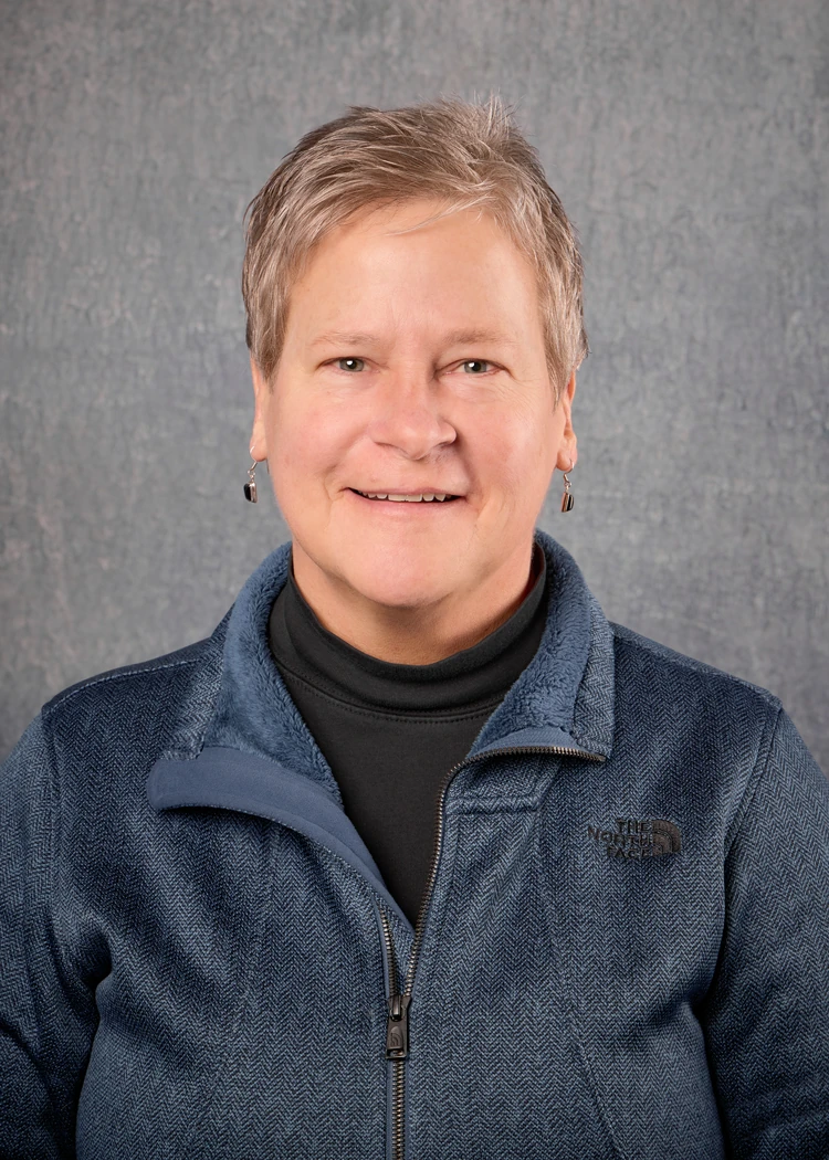 Roni Jarnagin headshot